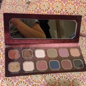 Dominique Cosmetics Berries & Cream